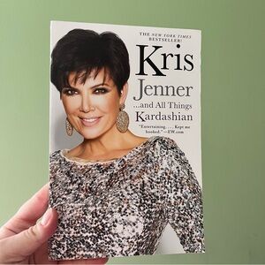📚 4/25$ 📚 Kris Jenner ...and All Things Kardashian Book